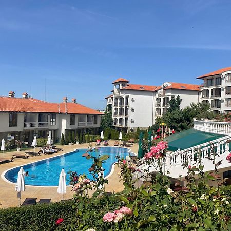 Triumph Holiday Village Sveti Vlas Ngoại thất bức ảnh