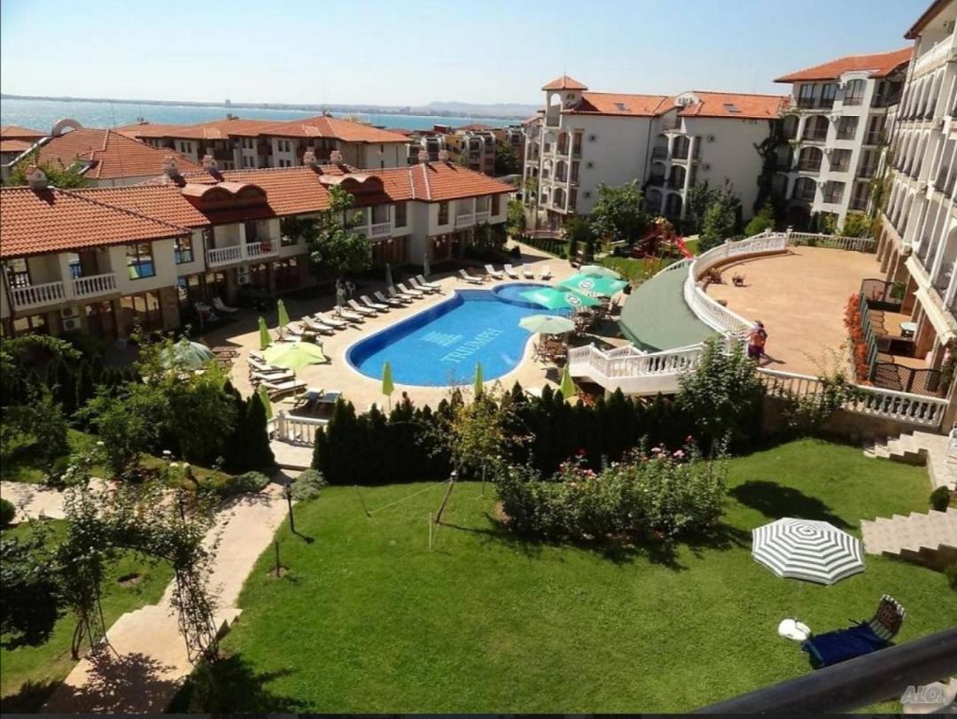 Triumph Holiday Village Sveti Vlas Ngoại thất bức ảnh