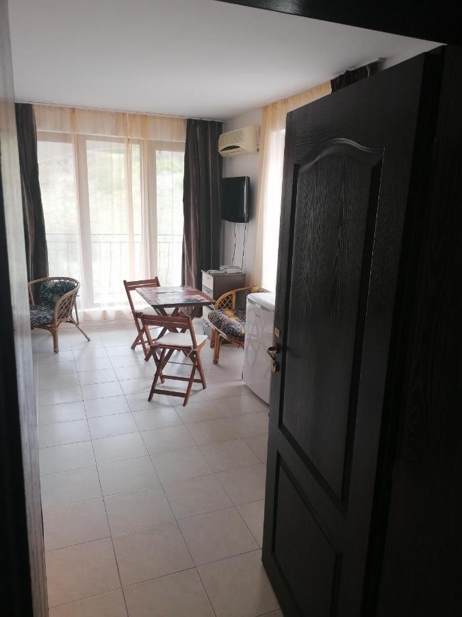 Triumph Holiday Village Sveti Vlas Ngoại thất bức ảnh