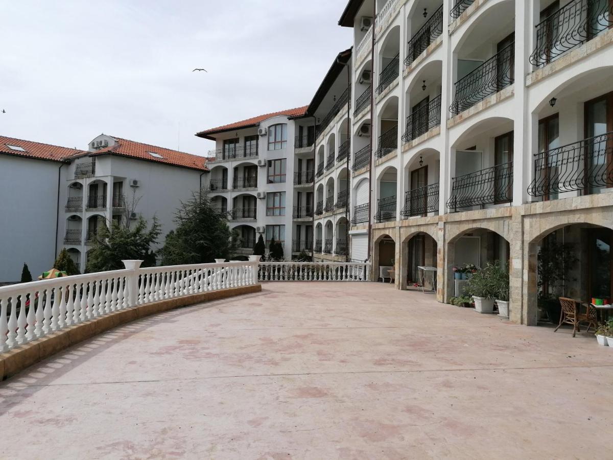 Triumph Holiday Village Sveti Vlas Ngoại thất bức ảnh