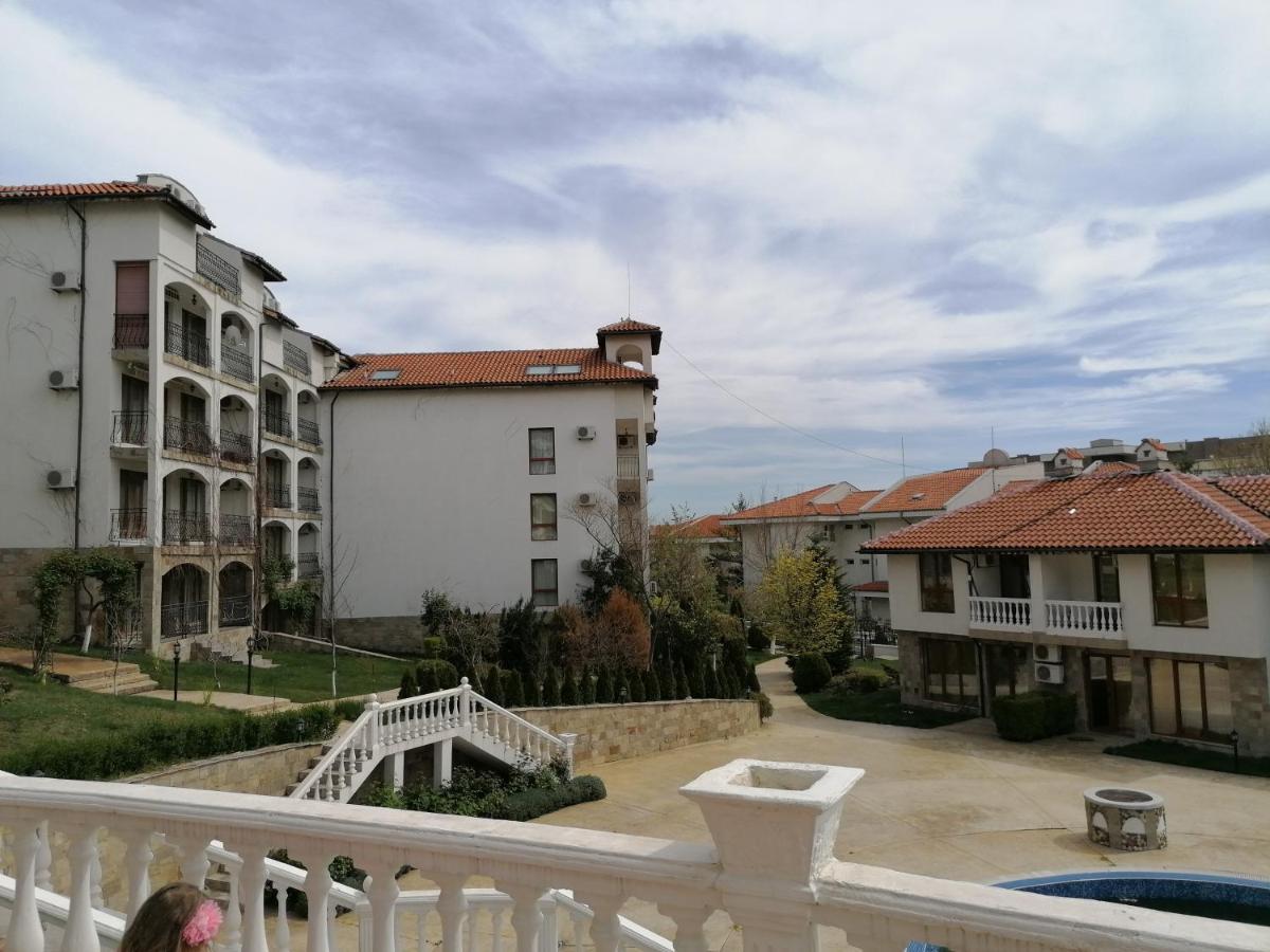 Triumph Holiday Village Sveti Vlas Ngoại thất bức ảnh