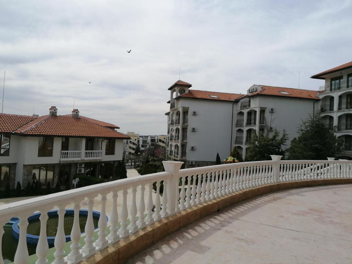 Triumph Holiday Village Sveti Vlas Ngoại thất bức ảnh