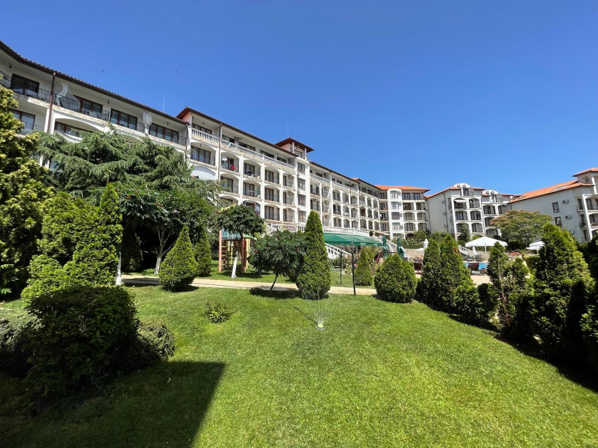 Triumph Holiday Village Sveti Vlas Ngoại thất bức ảnh