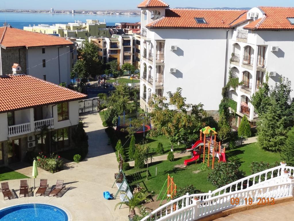 Triumph Holiday Village Sveti Vlas Ngoại thất bức ảnh