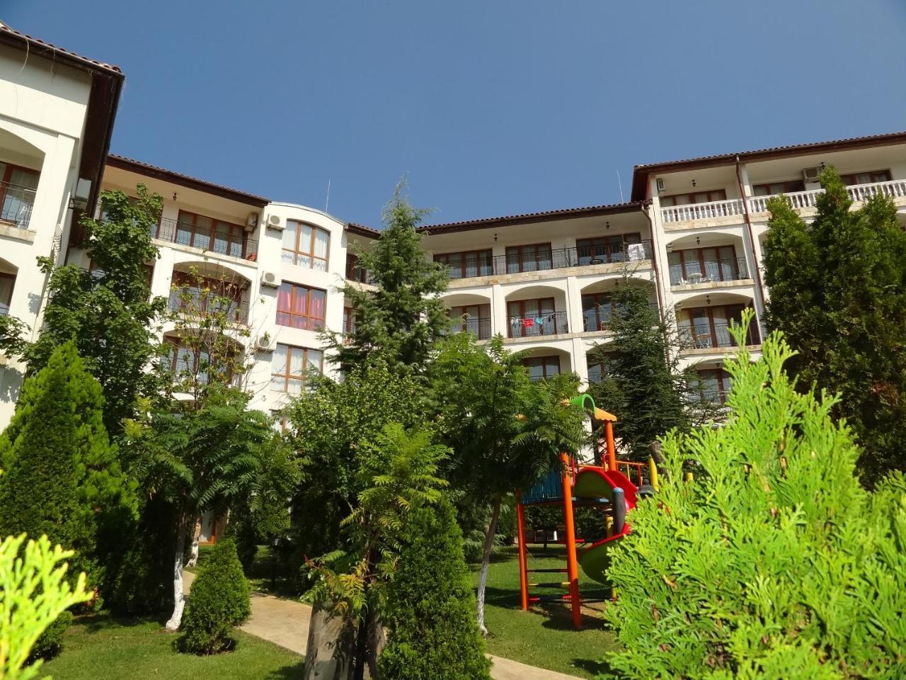 Triumph Holiday Village Sveti Vlas Ngoại thất bức ảnh